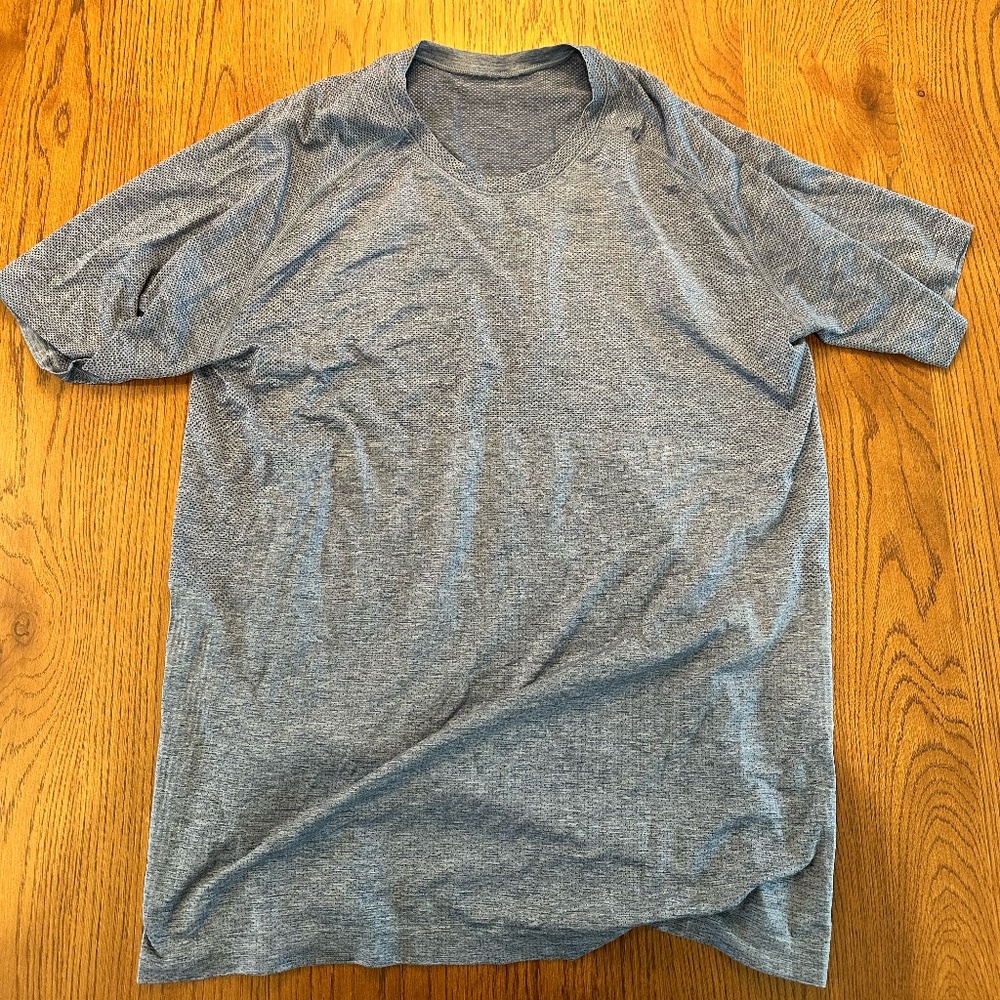 Lululemon Metal Vent Tech